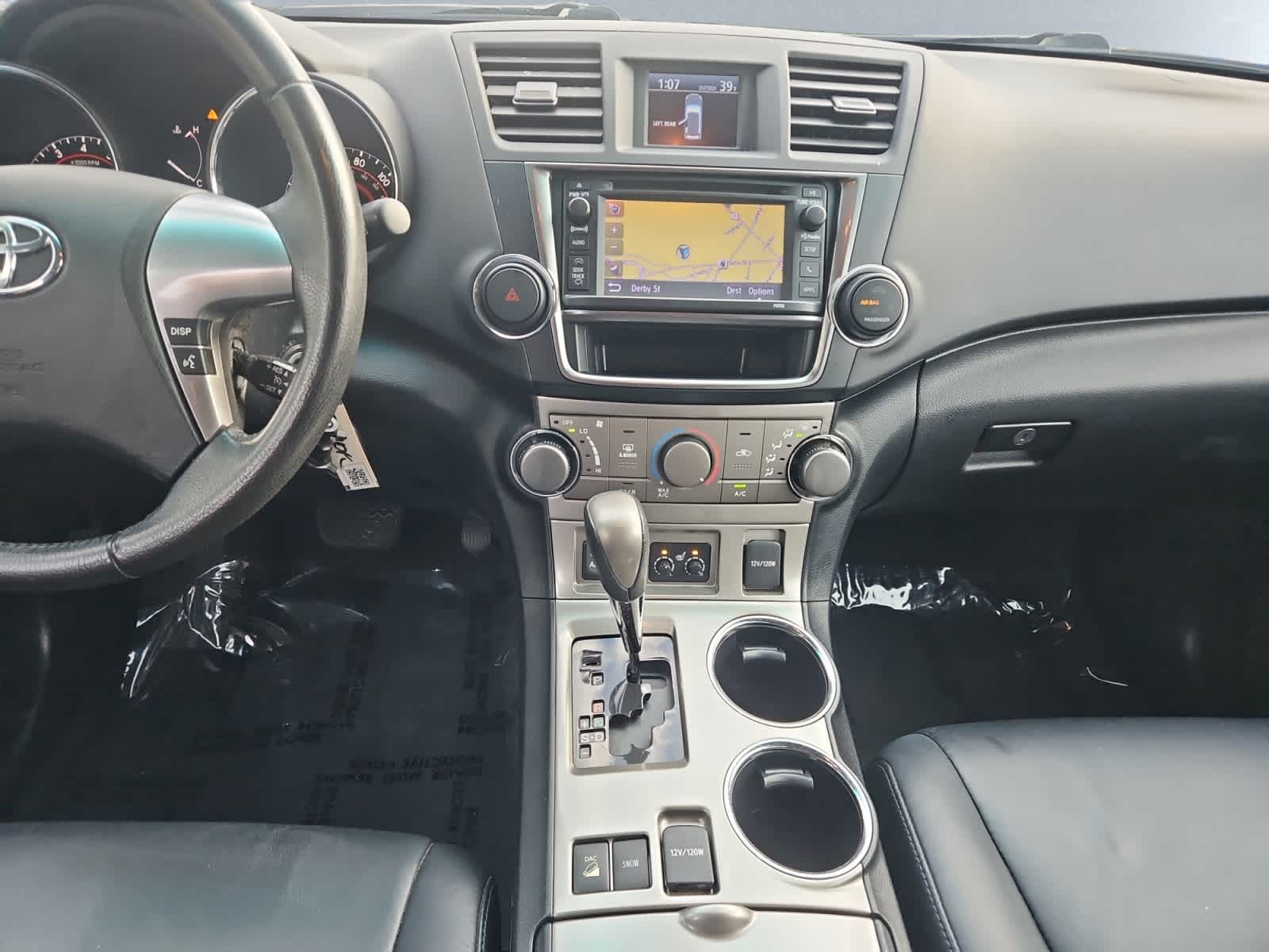 used 2013 Toyota Highlander car, priced at $12,998