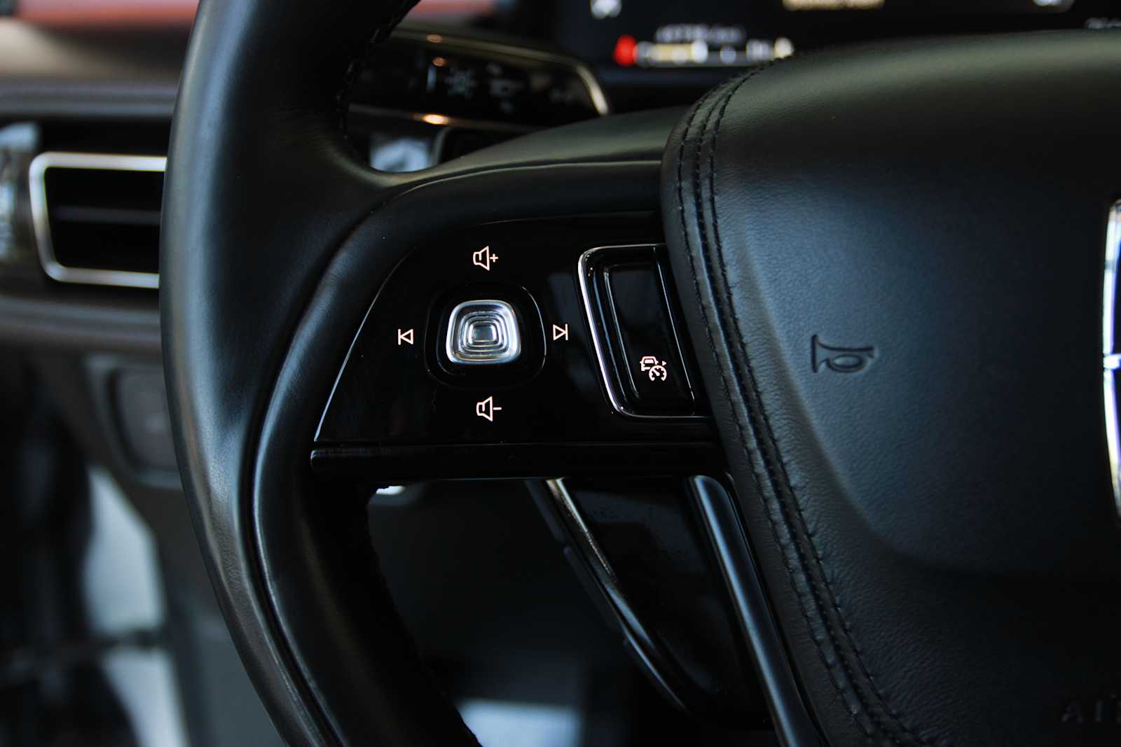 used 2020 Lincoln Aviator car, priced at $32,598