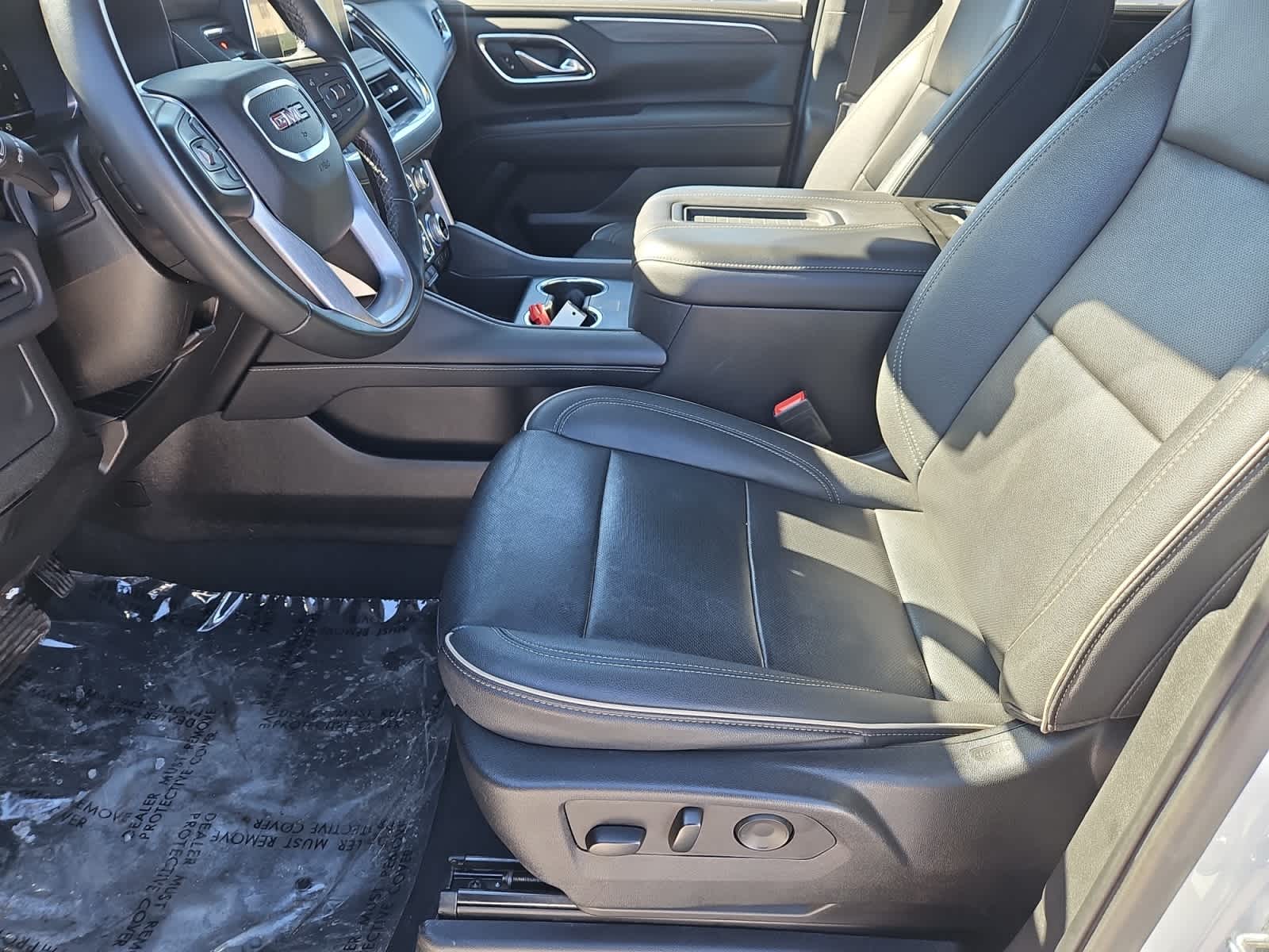 used 2023 GMC Yukon XL car, priced at $47,988