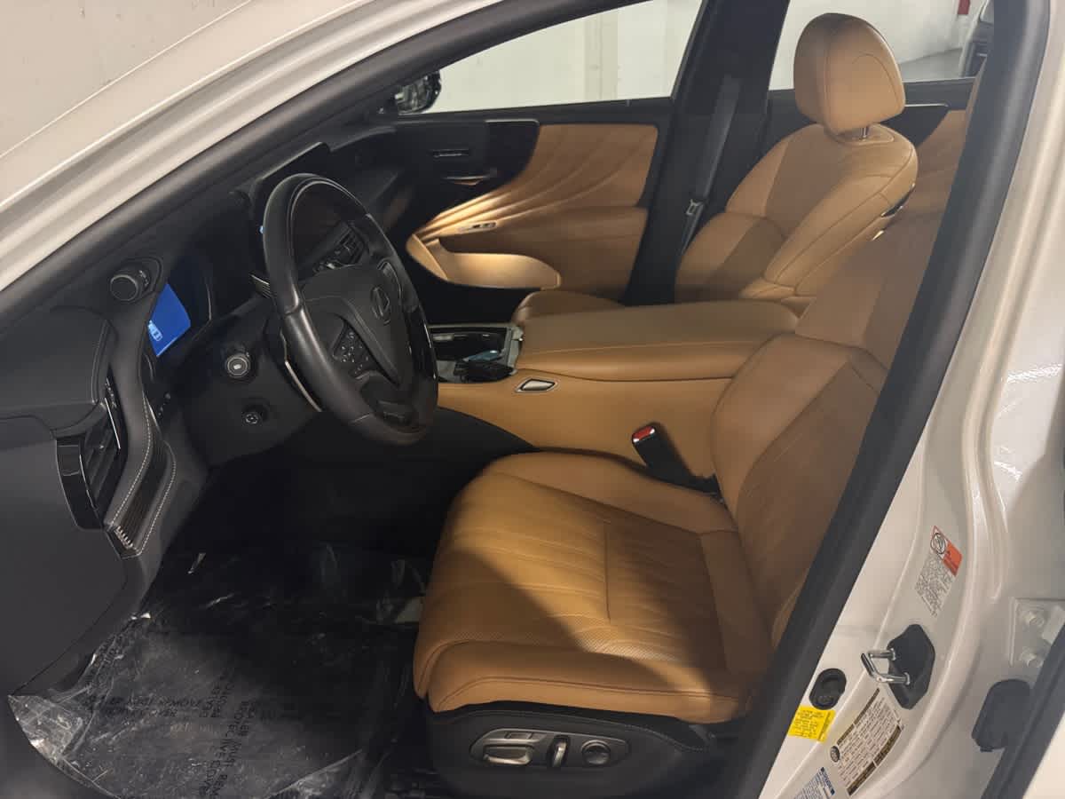 used 2023 Lexus LS 500 car, priced at $69,998