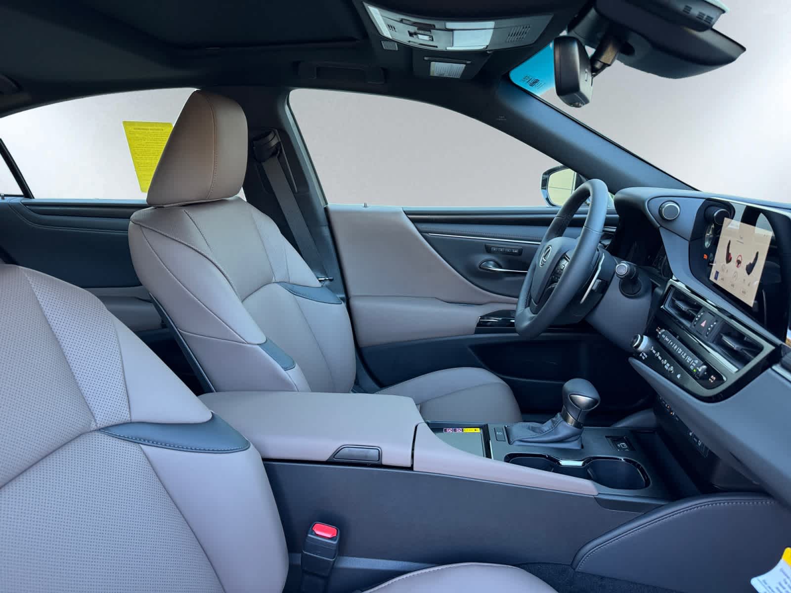 new 2025 Lexus ES car