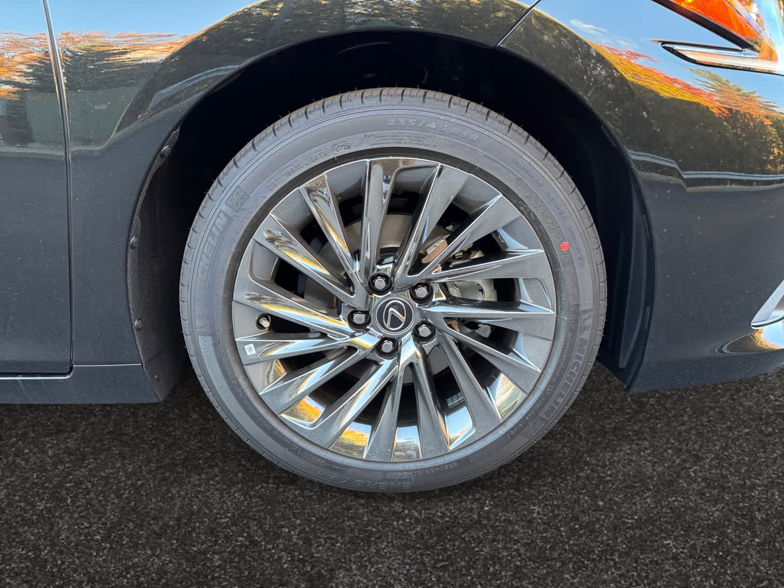 new 2025 Lexus ES car