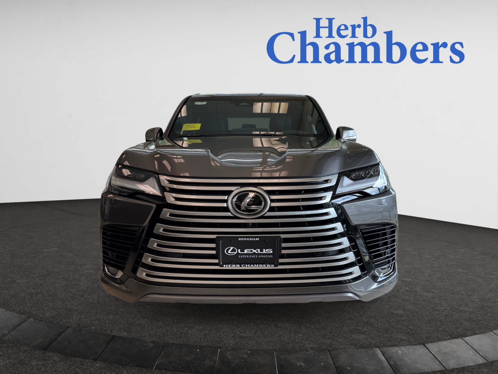 new 2025 Lexus LX 600 car