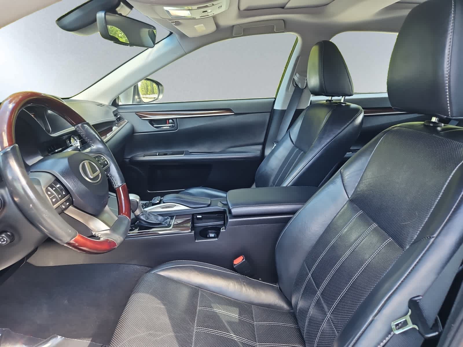 used 2017 Lexus ES car, priced at $20,998