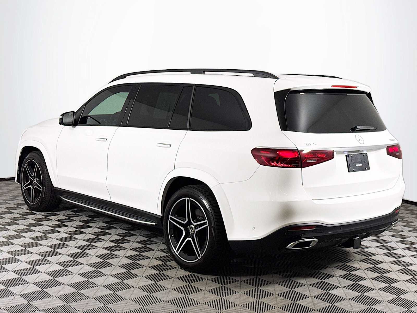 used 2025 Mercedes-Benz GLS car, priced at $77,998