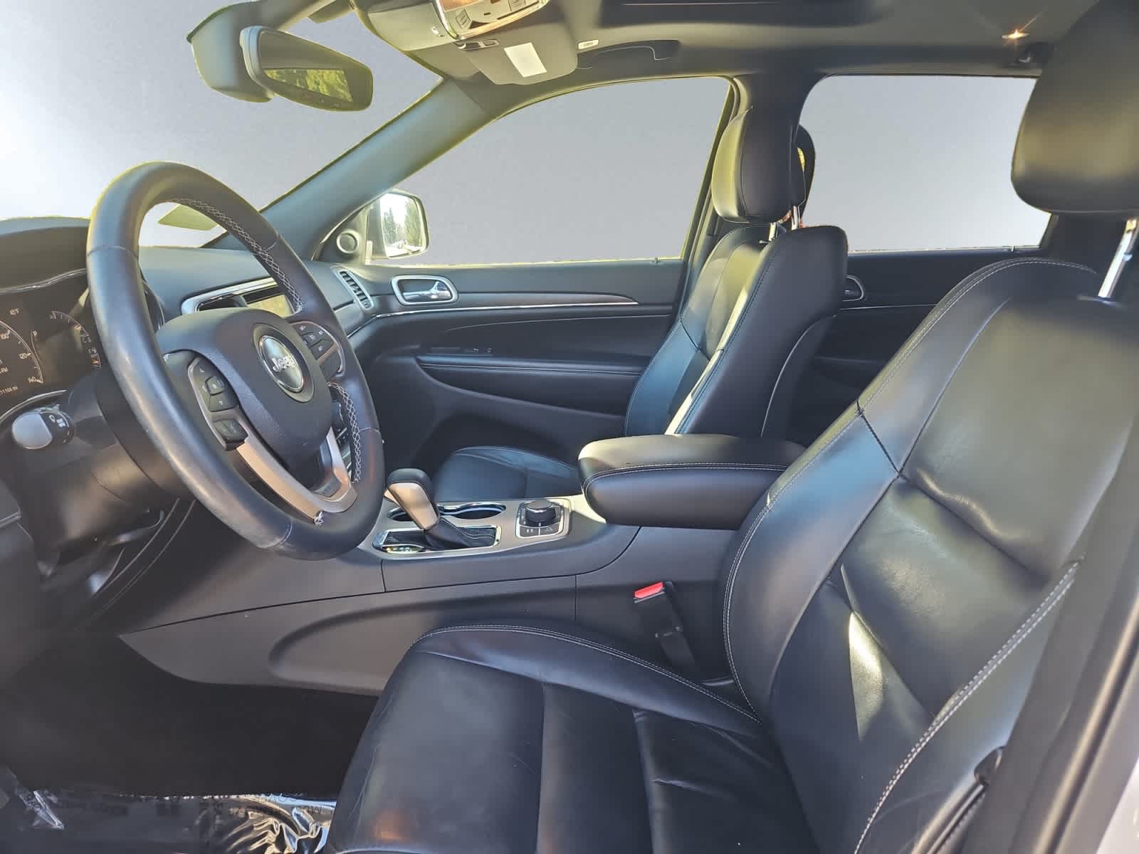 used 2017 Jeep Grand Cherokee car, priced at $12,998