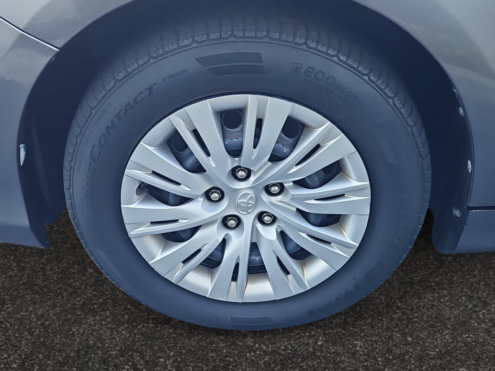 used 2014 Toyota Camry car, priced at $11,998