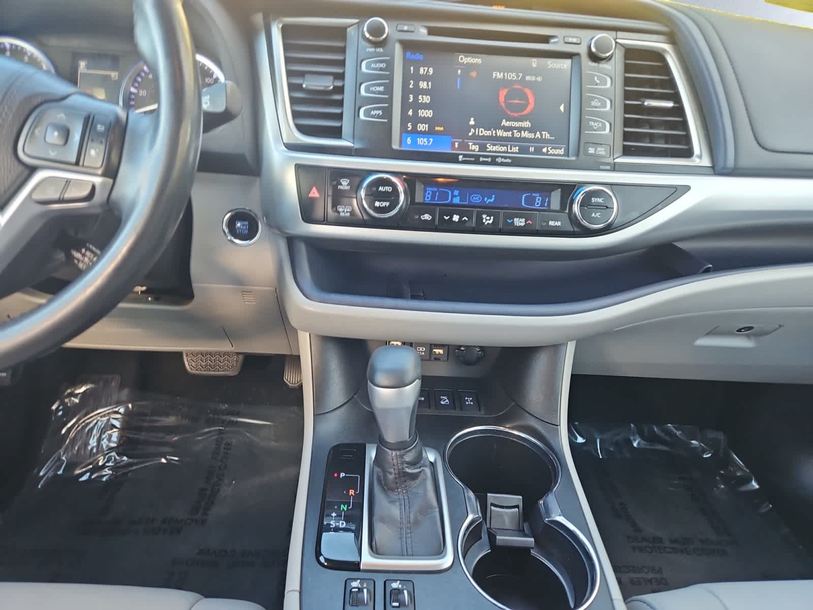 used 2019 Toyota Highlander car, priced at $27,998