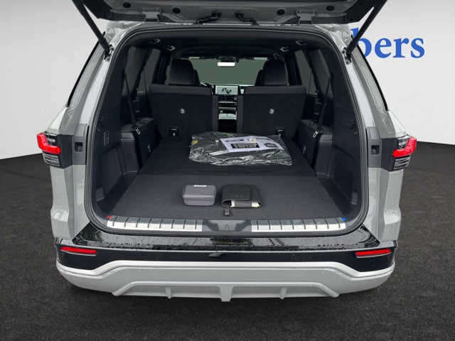 new 2025 Lexus TX 500h car