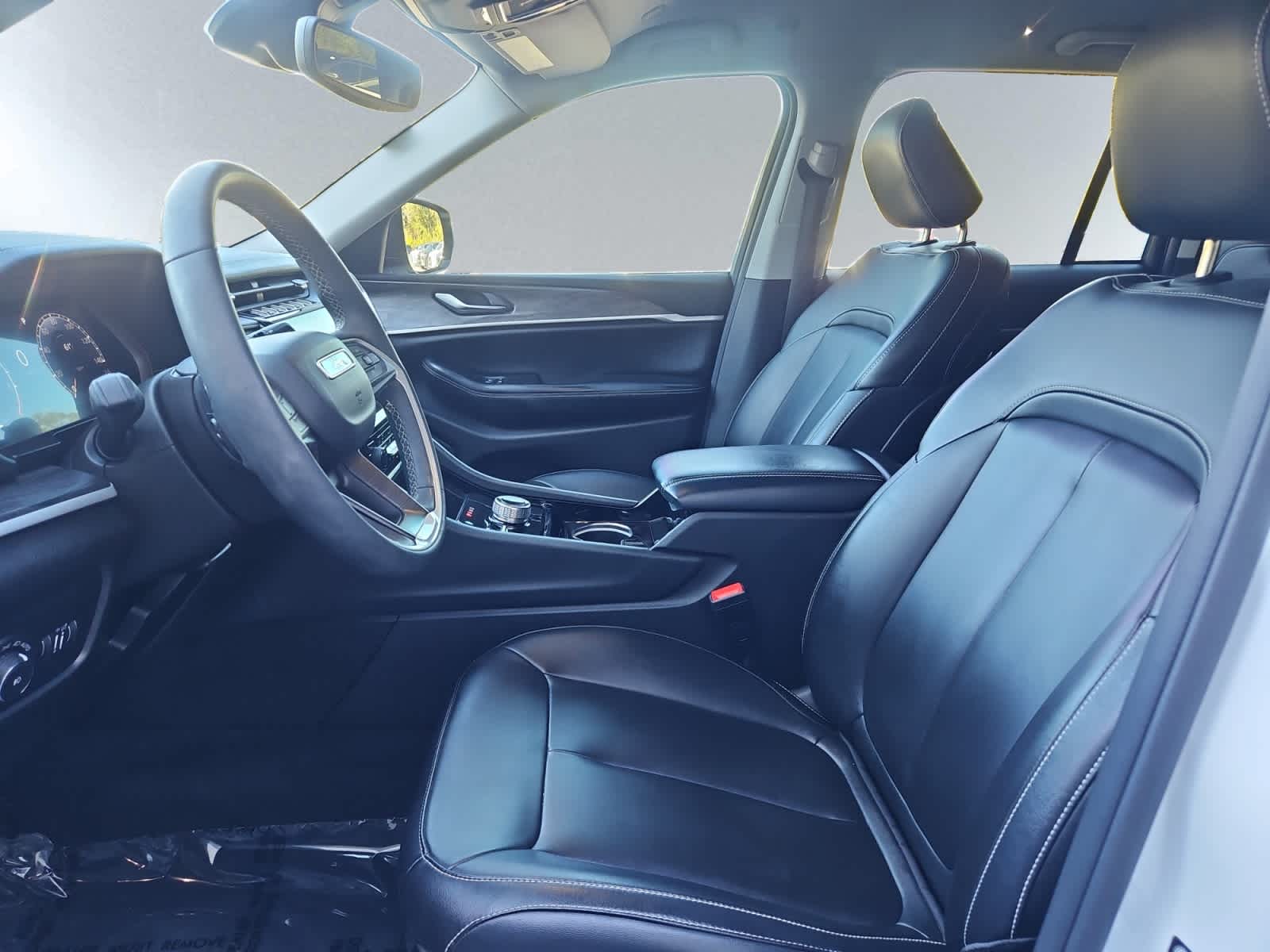 used 2023 Jeep Grand Cherokee car, priced at $33,598