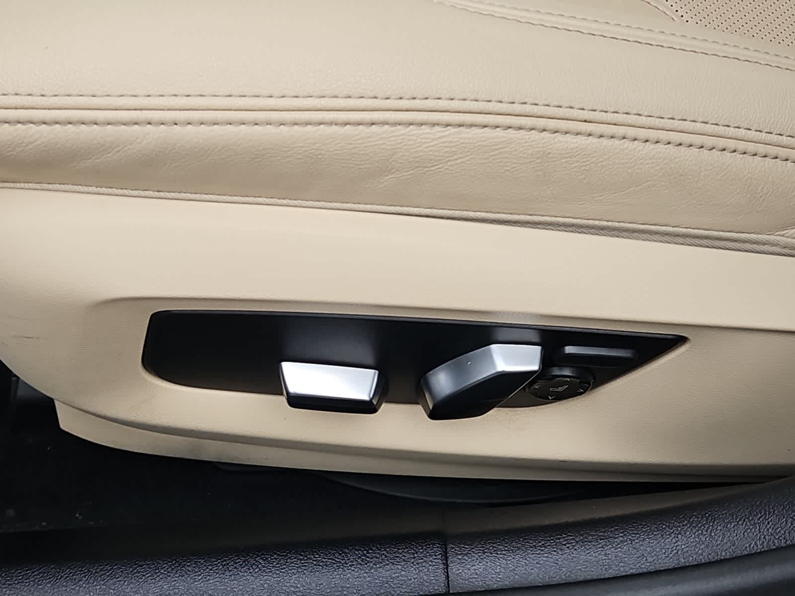 used 2022 BMW 5-Series car, priced at $26,998