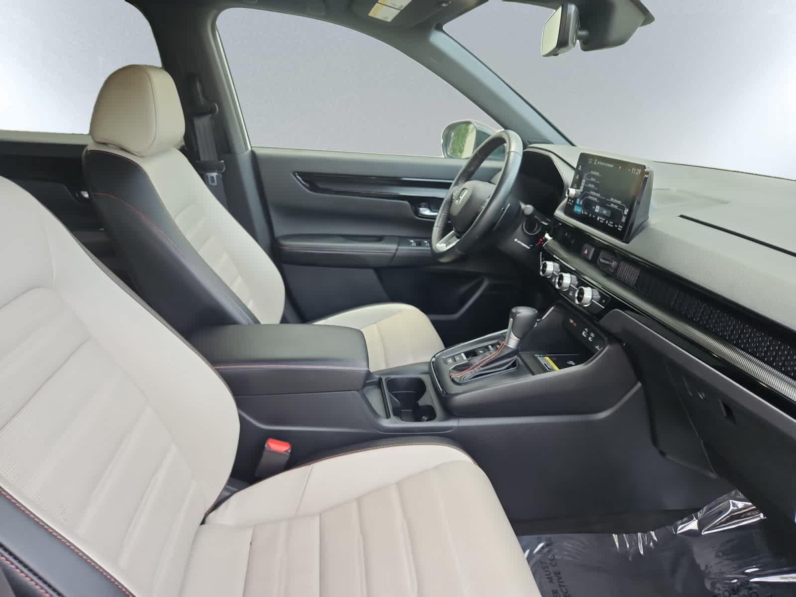 used 2025 Honda CR-V Hybrid car, priced at $35,998