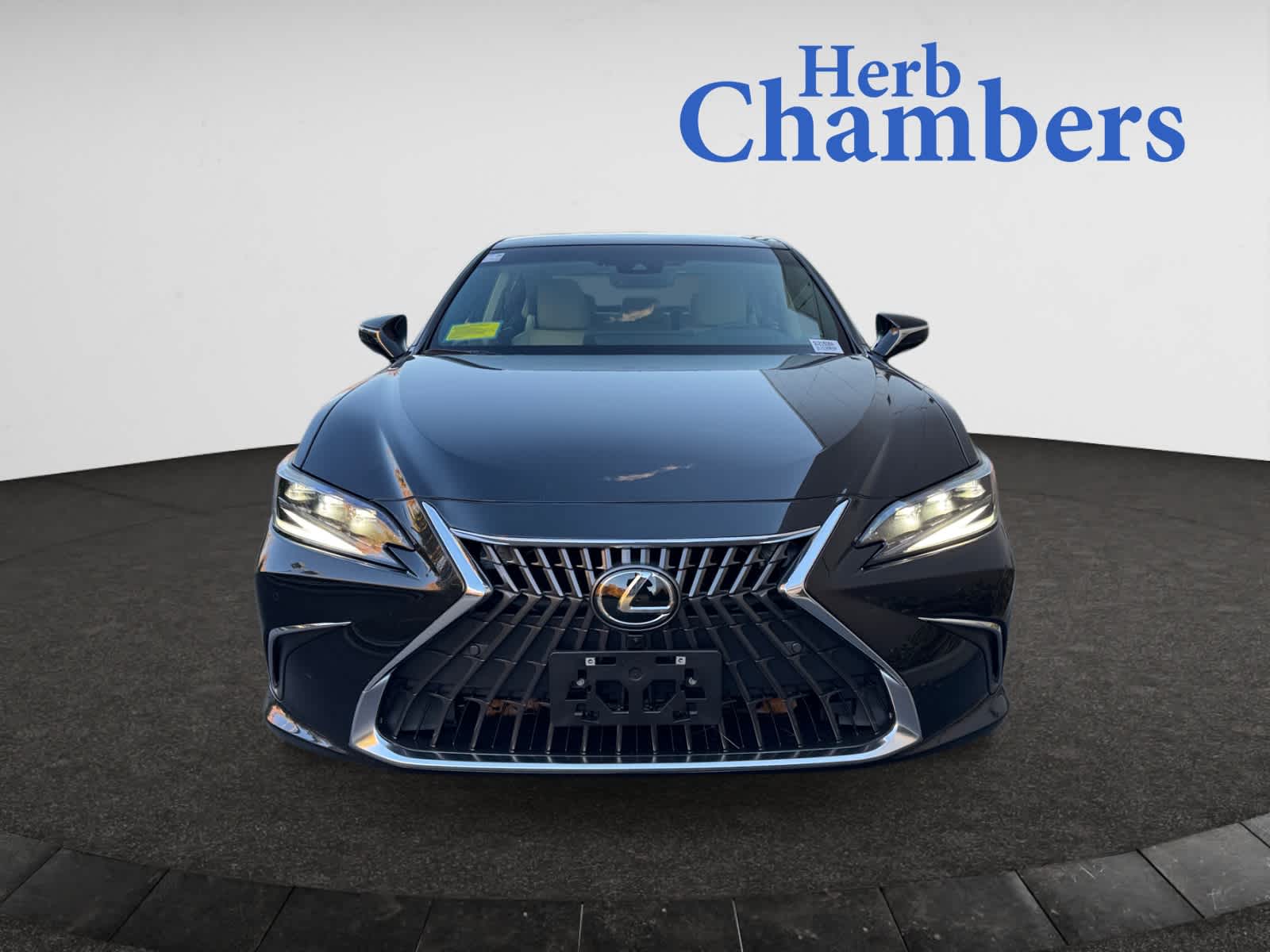 new 2025 Lexus ES car