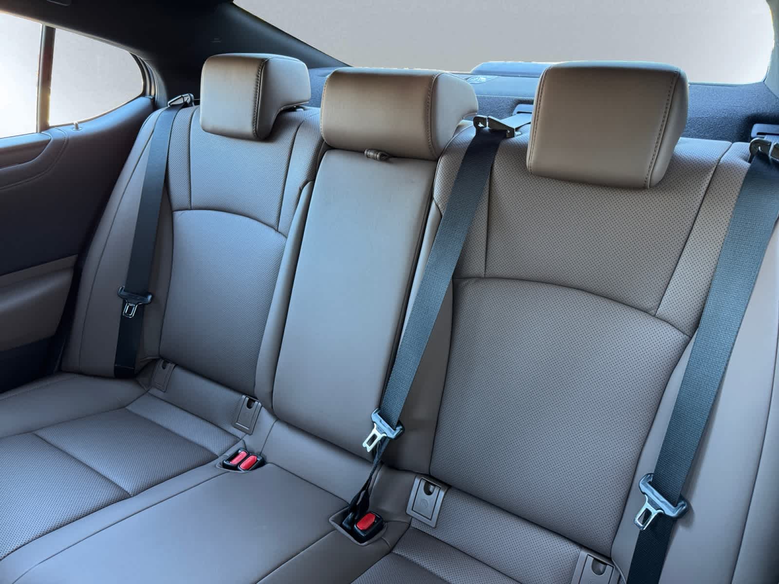 new 2025 Lexus ES car