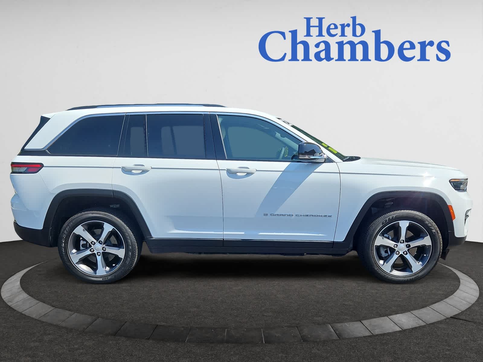 used 2023 Jeep Grand Cherokee 4xe car, priced at $32,998