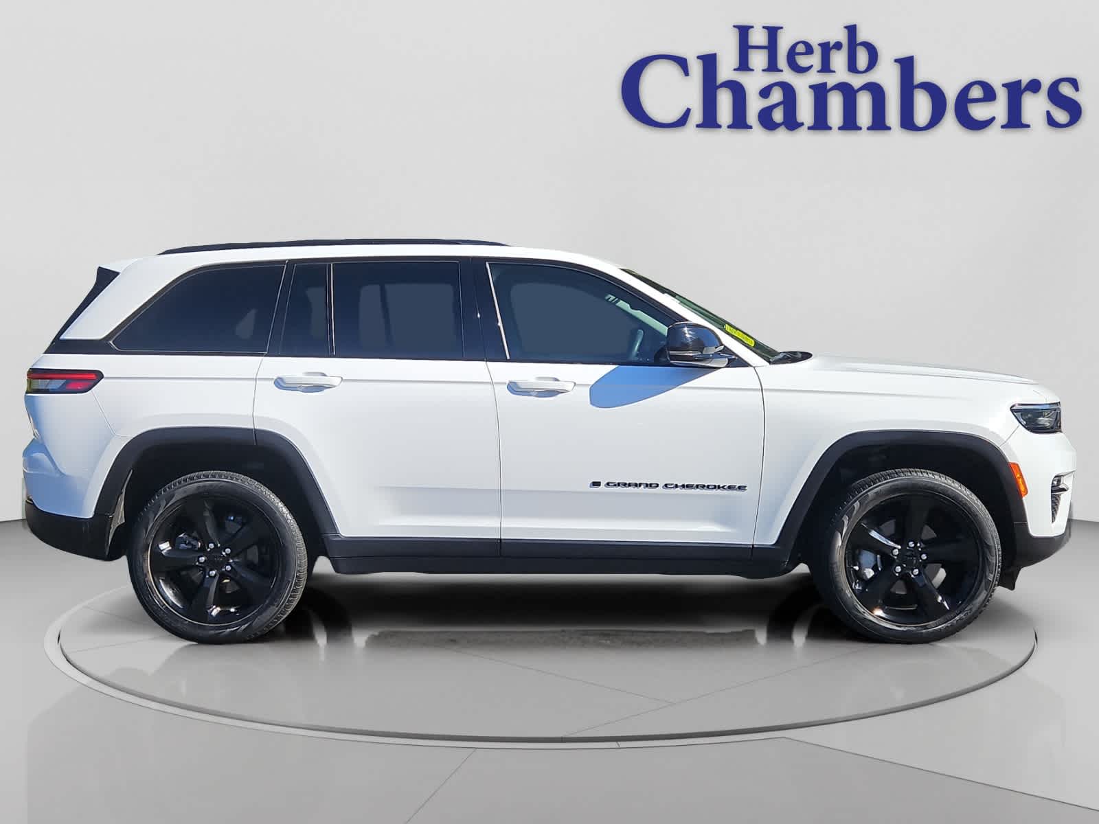 used 2023 Jeep Grand Cherokee car, priced at $29,998