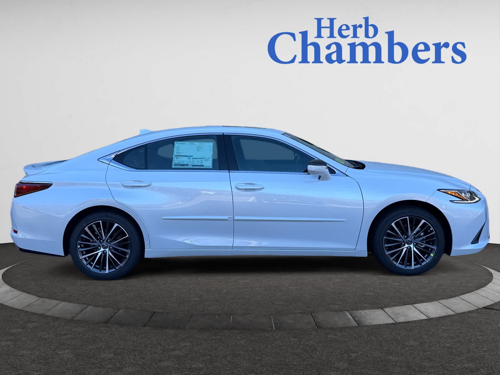 new 2025 Lexus ES car