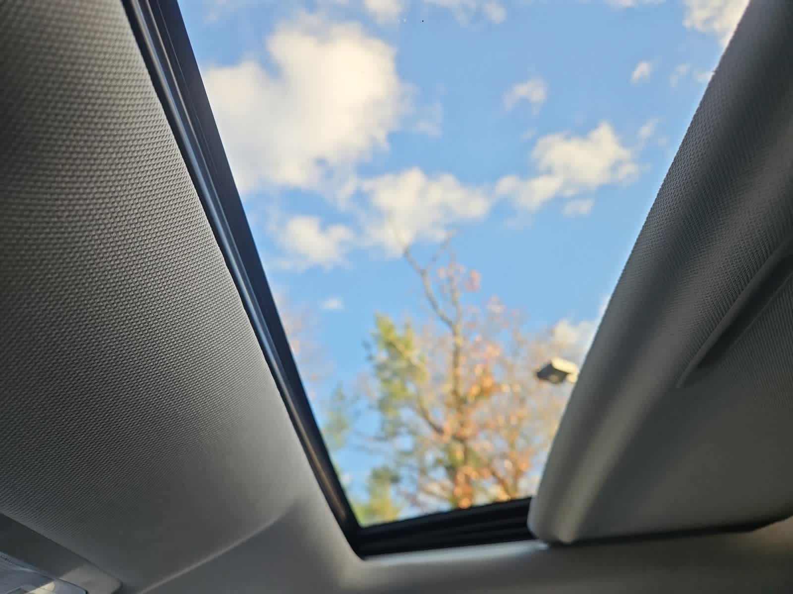 used 2019 Toyota Highlander car, priced at $27,998