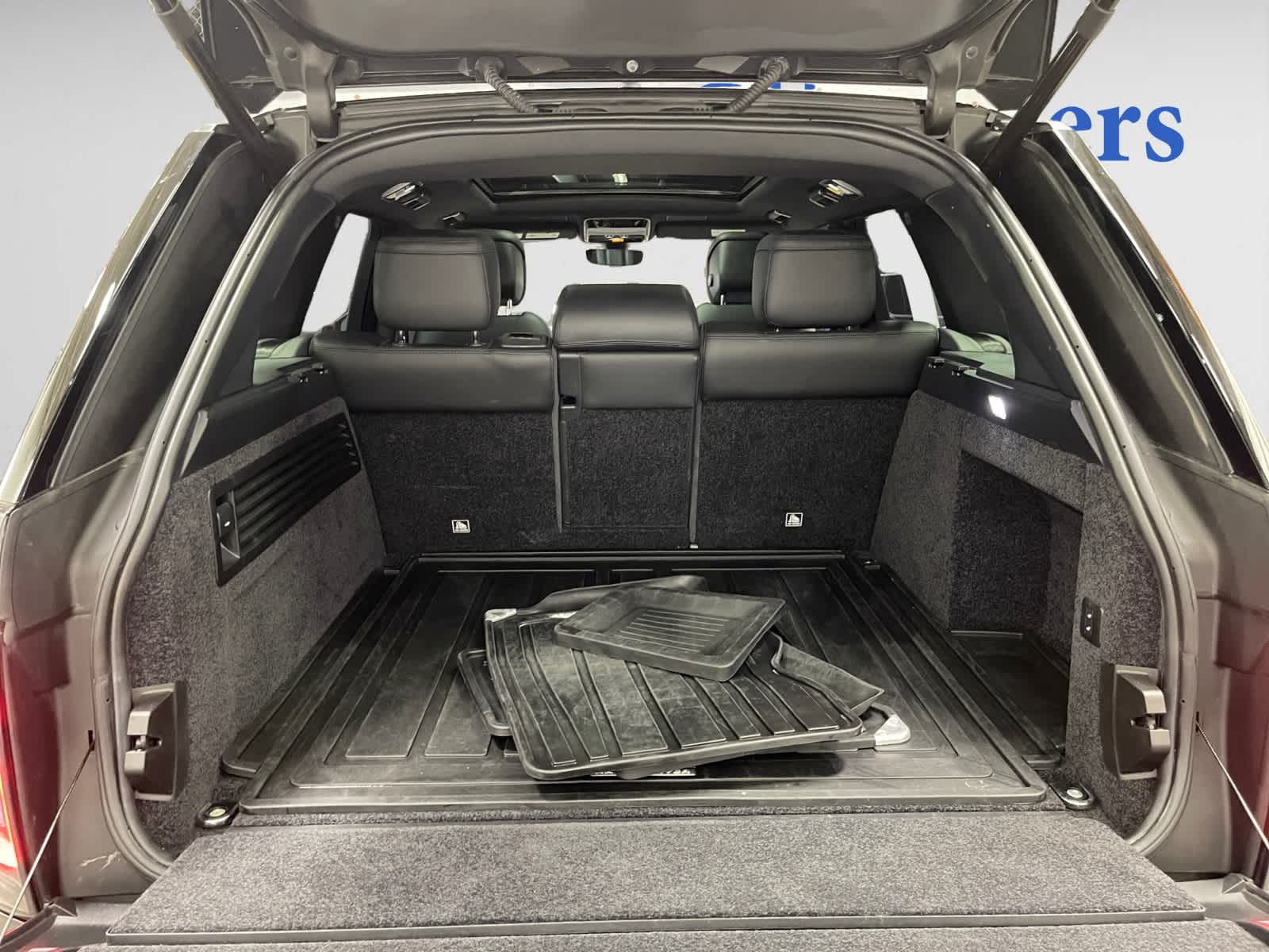 used 2021 Land Rover Range Rover car, priced at $27,998