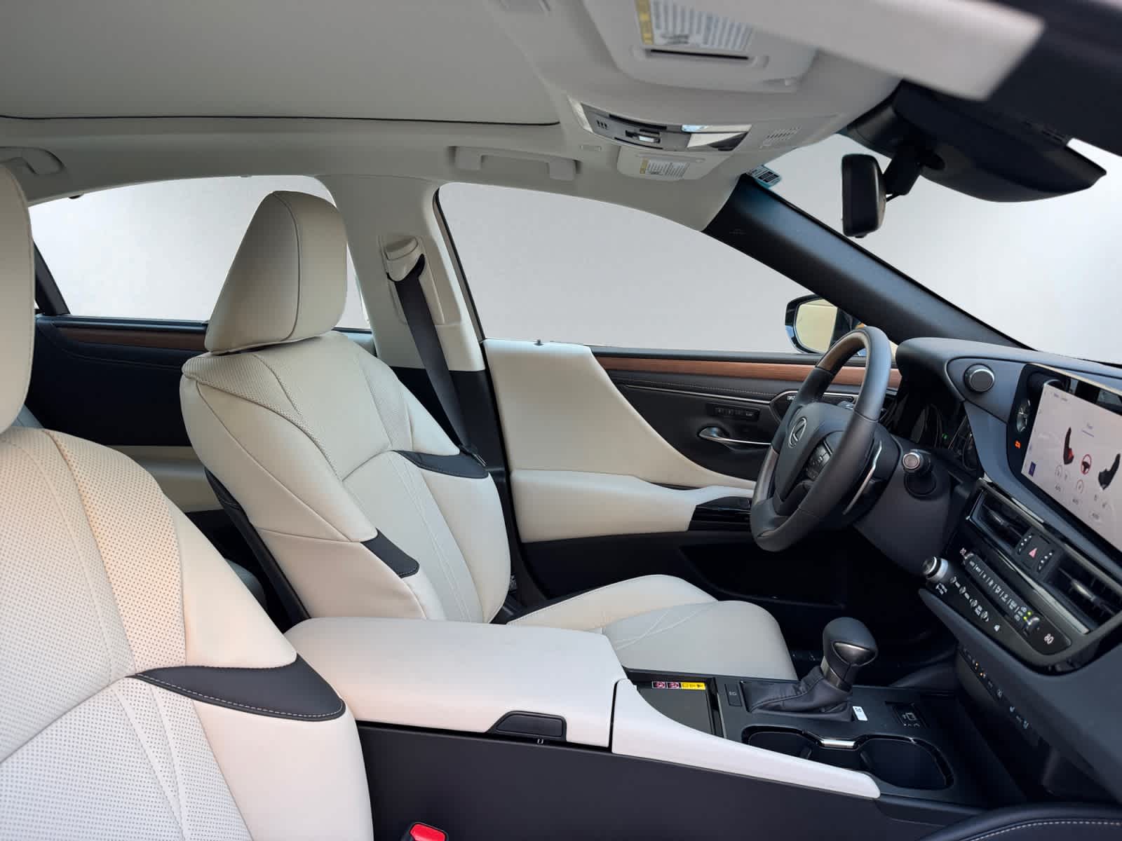 new 2025 Lexus ES car