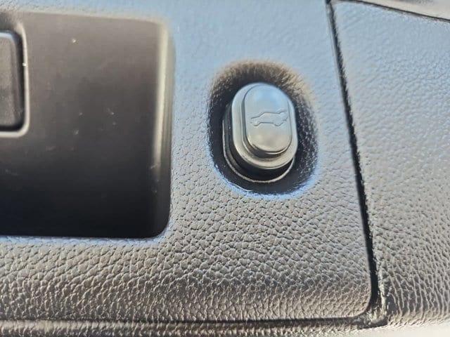 used 2020 Chevrolet Suburban car, priced at $33,998