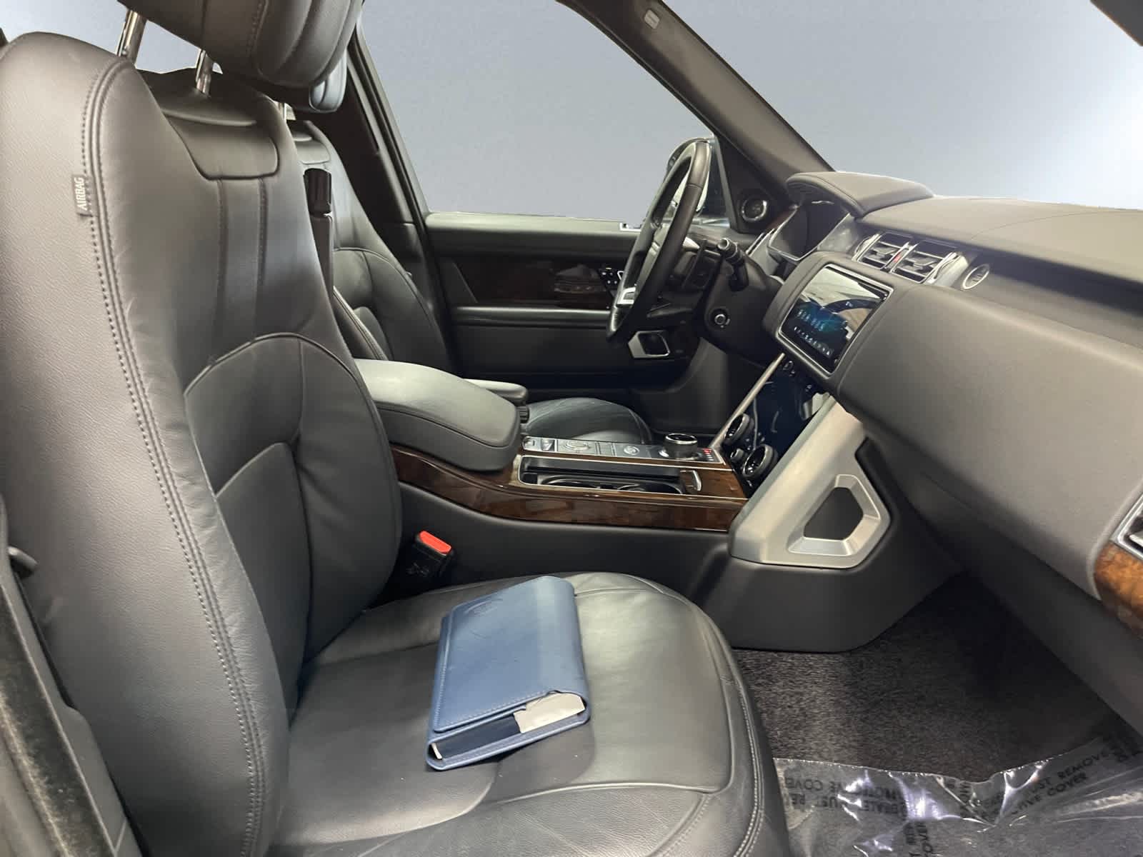 used 2021 Land Rover Range Rover car, priced at $27,998