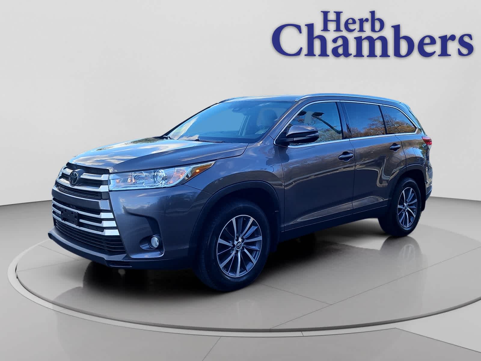 used 2019 Toyota Highlander car, priced at $27,998