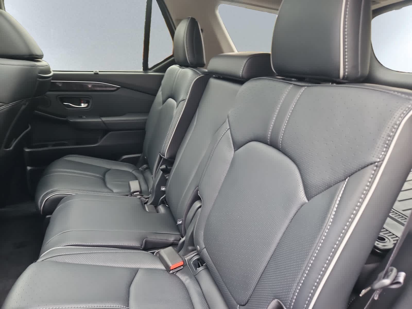 used 2025 Honda Pilot car, priced at $46,998