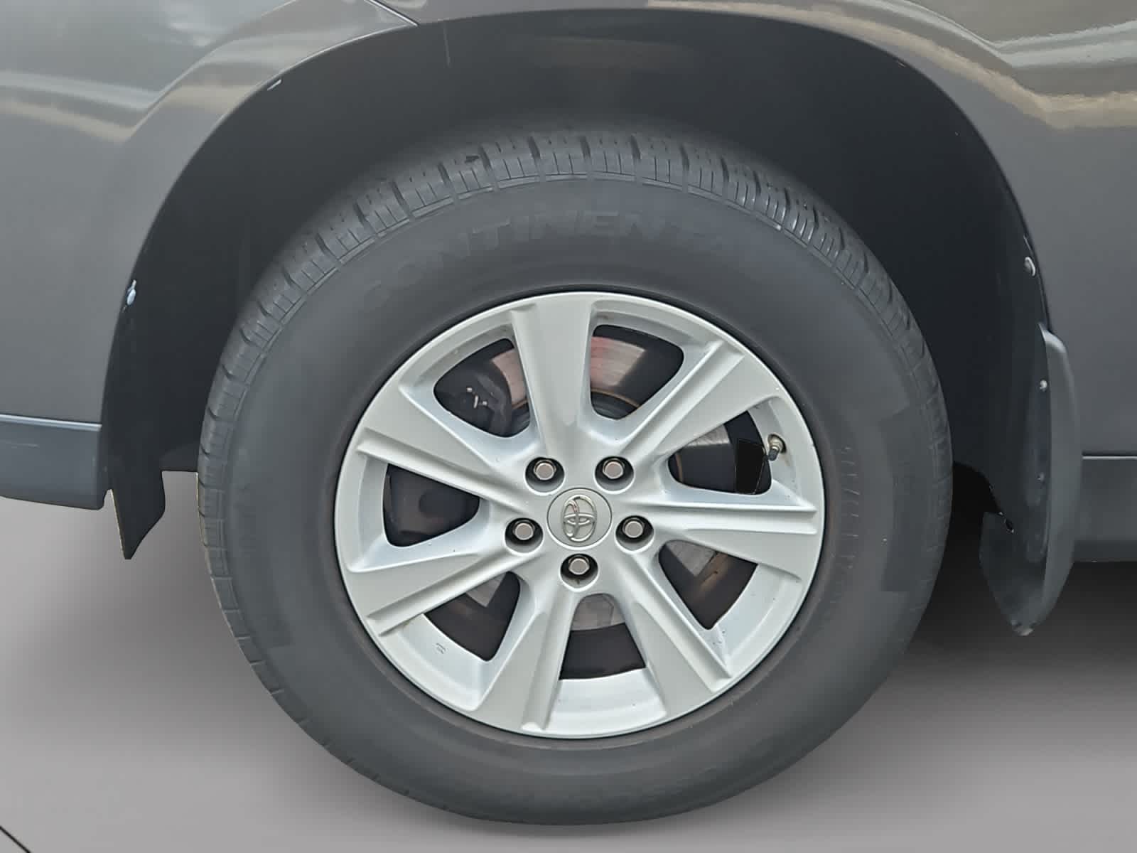 used 2013 Toyota Highlander car, priced at $12,998