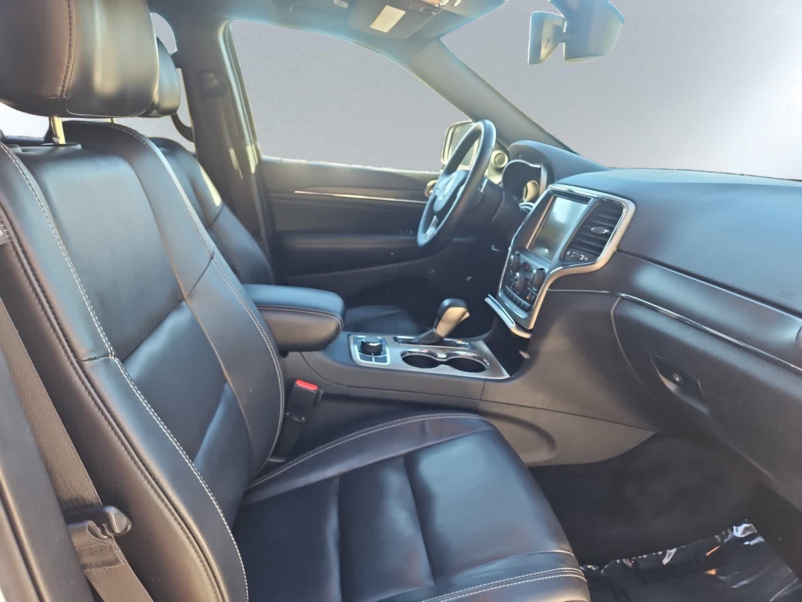 used 2017 Jeep Grand Cherokee car, priced at $12,998