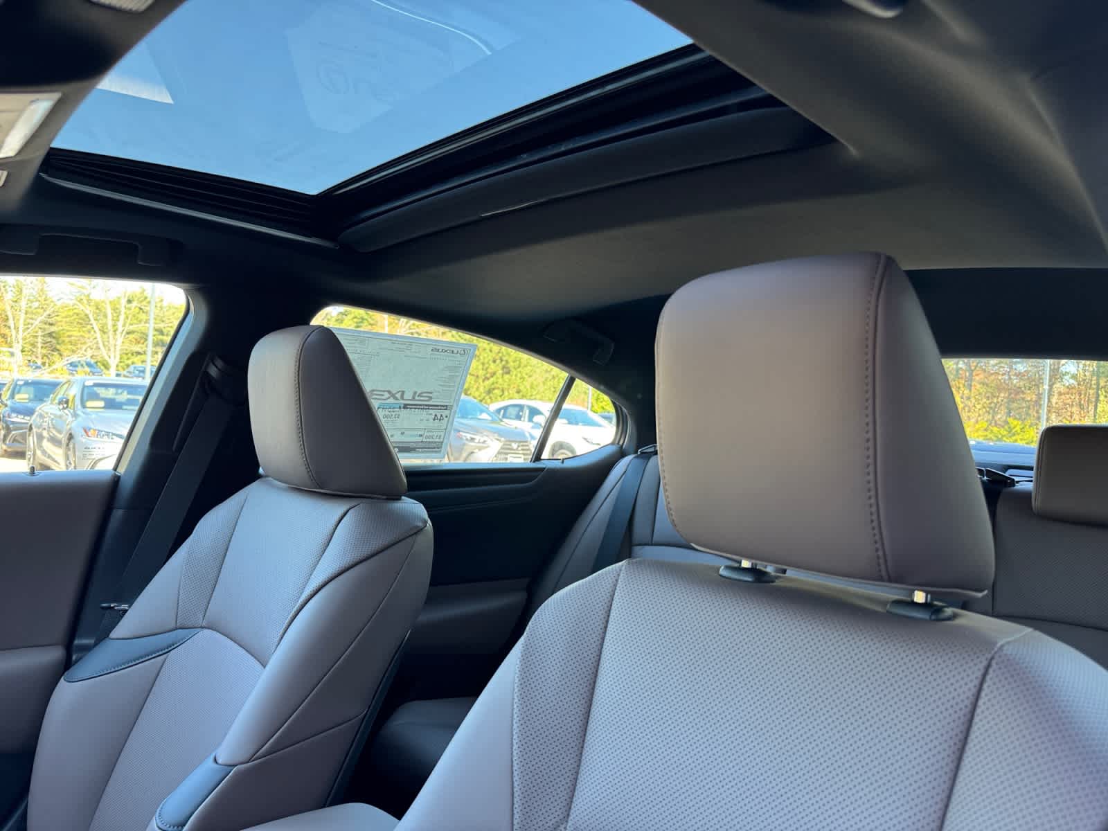 new 2025 Lexus ES car