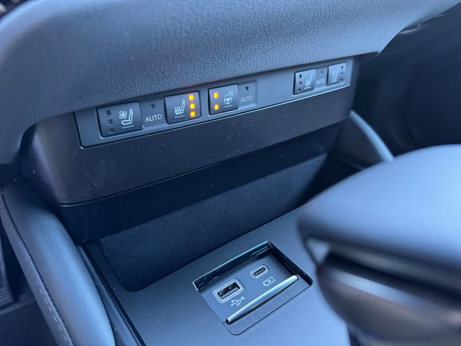 new 2025 Lexus ES car