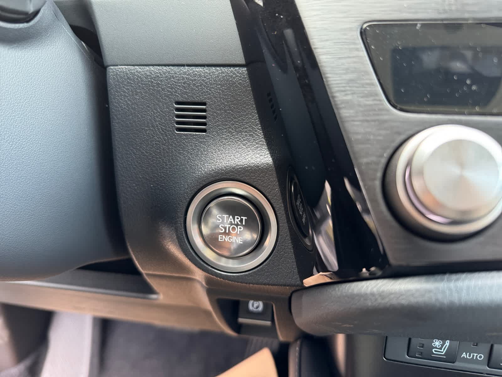 new 2025 Lexus ES car