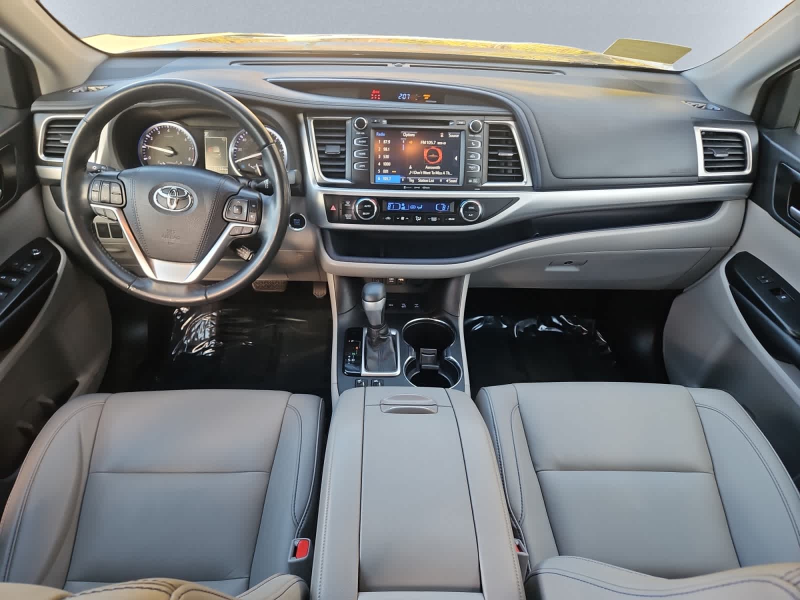 used 2019 Toyota Highlander car, priced at $27,998