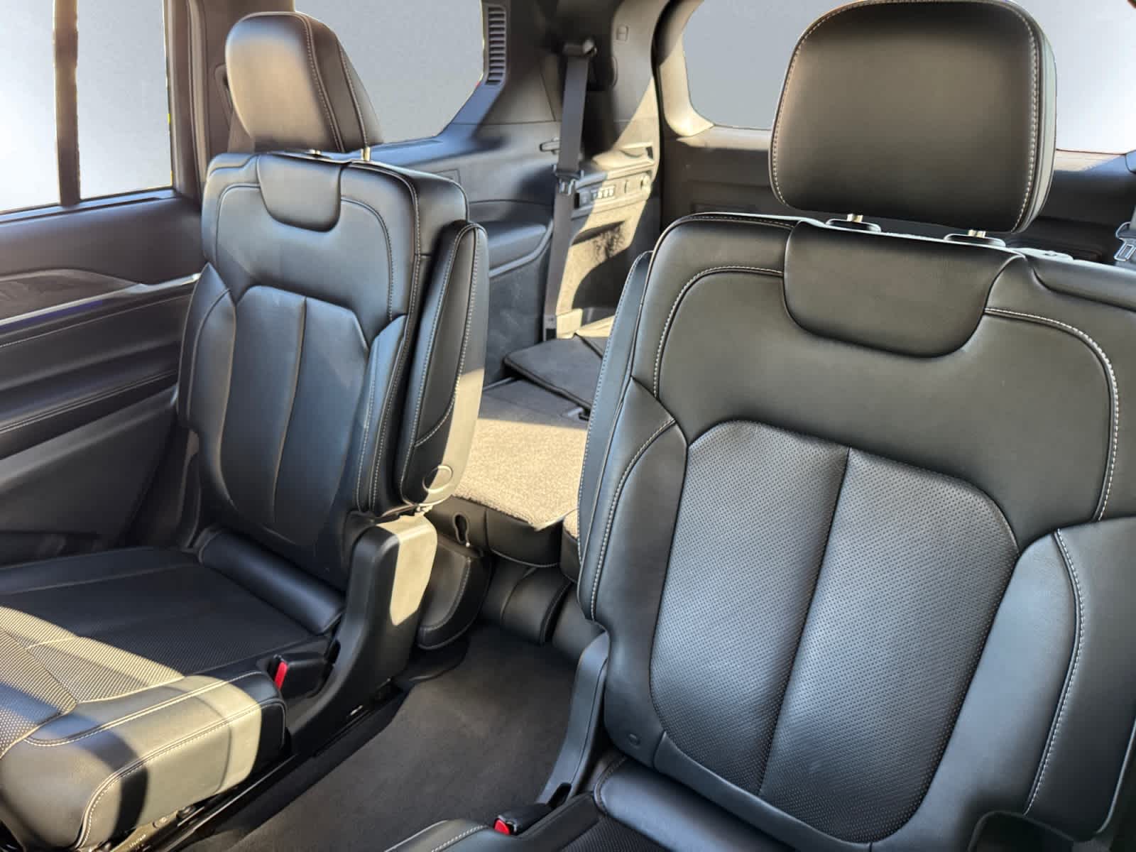 used 2021 Jeep Grand Cherokee L car, priced at $25,498