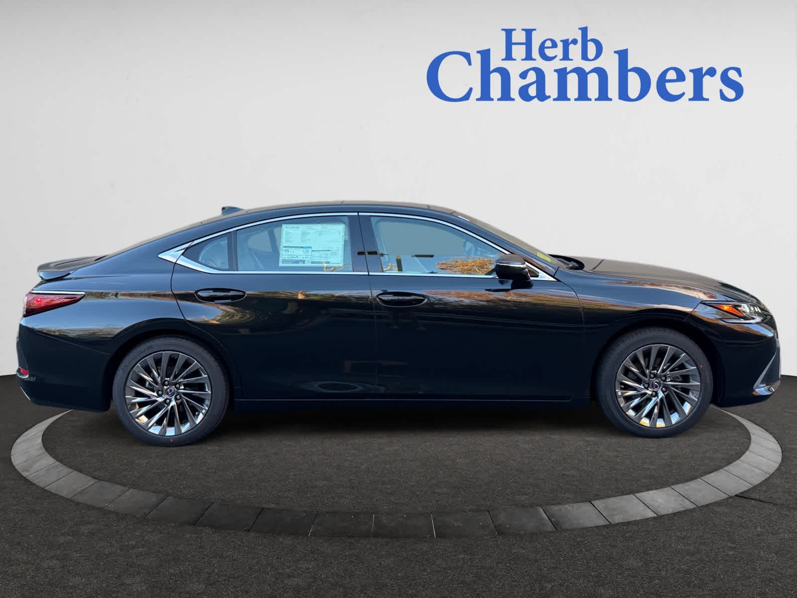 new 2025 Lexus ES car