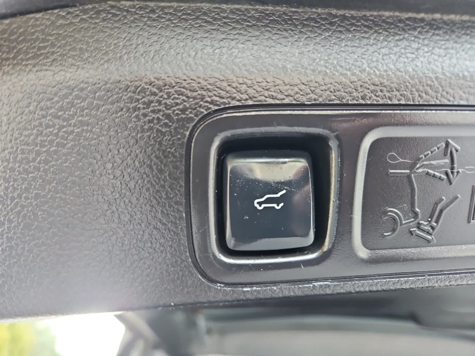 used 2018 Ford Expedition car, priced at $20,998