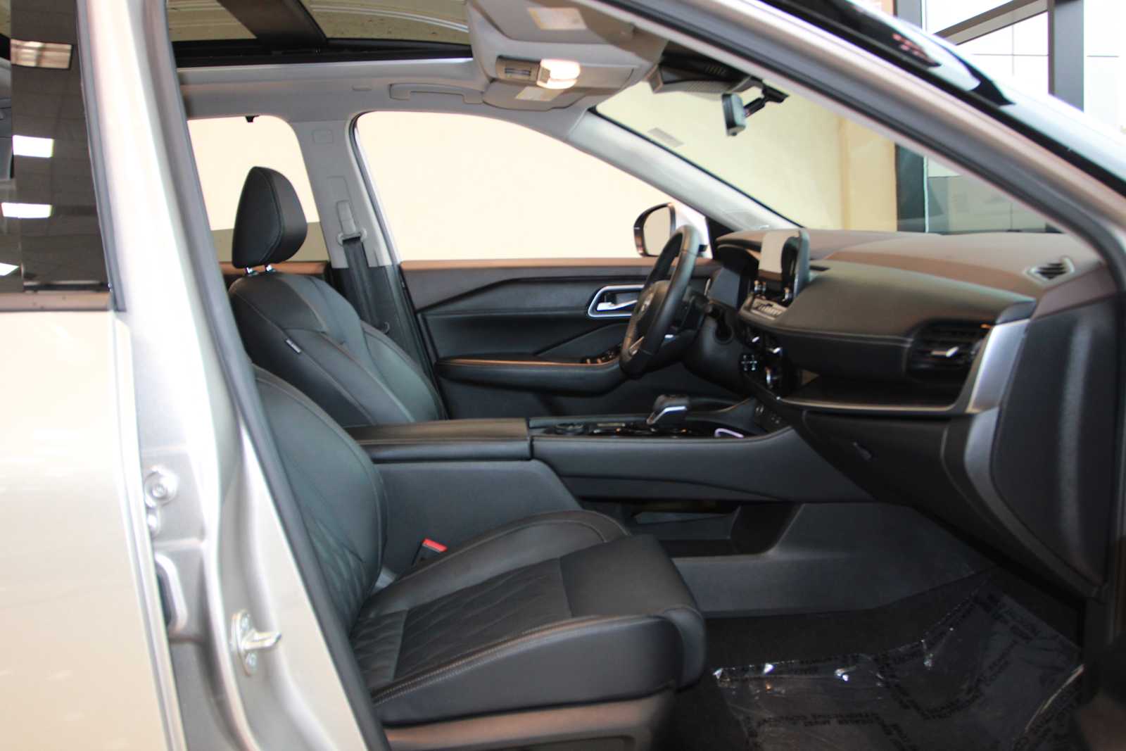 used 2023 Nissan Rogue car, priced at $27,497