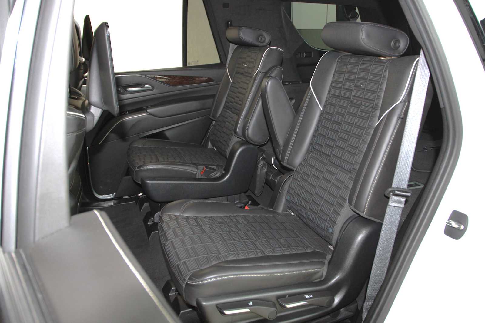 used 2021 Cadillac Escalade car, priced at $46,497
