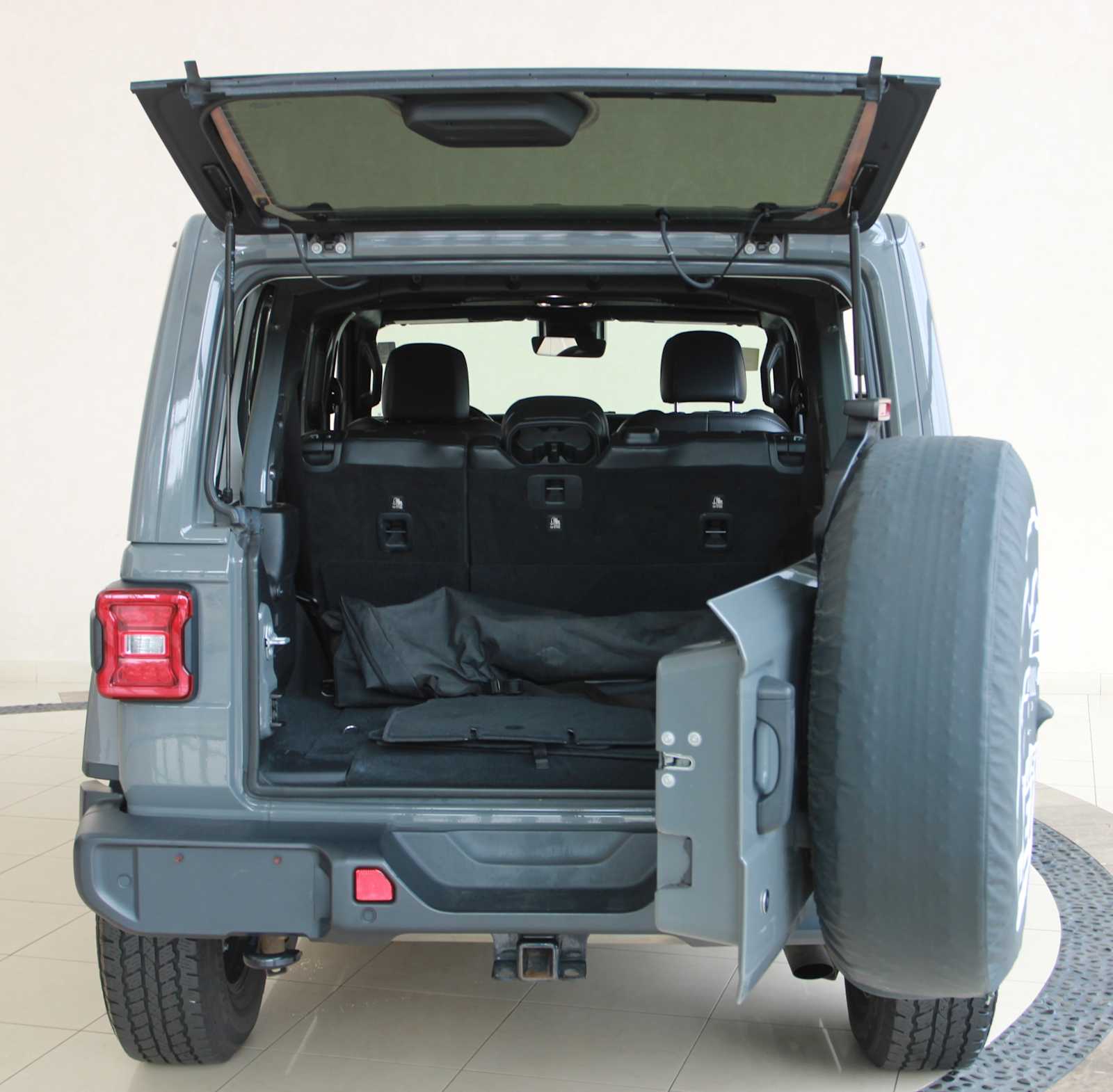 used 2019 Jeep Wrangler Unlimited car, priced at $23,598