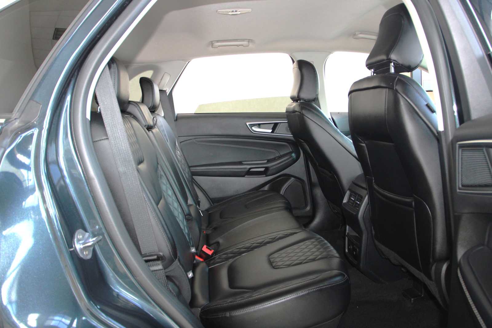 used 2024 Ford Edge car, priced at $23,897