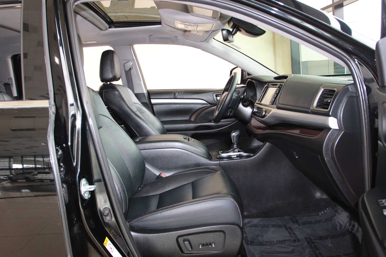 used 2019 Toyota Highlander car, priced at $20,897