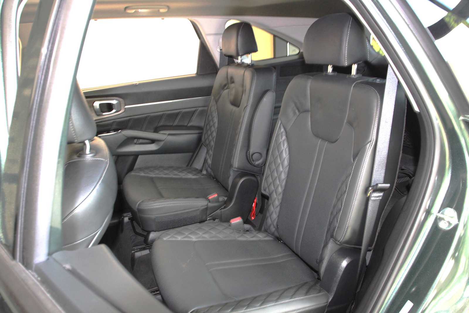 used 2023 Kia Sorento car, priced at $33,497