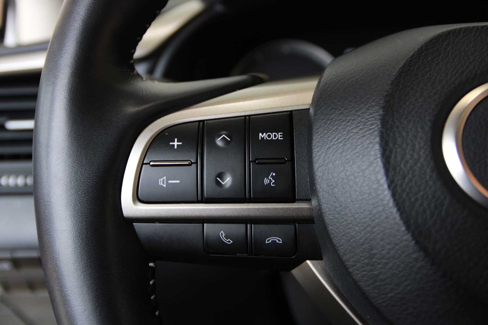 used 2022 Lexus RX 350L car, priced at $44,497