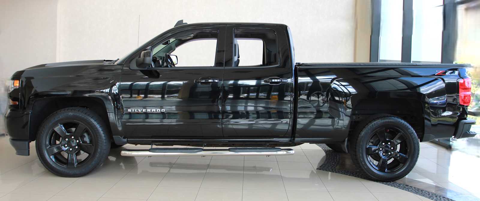 used 2018 Chevrolet Silverado 1500 car, priced at $27,497