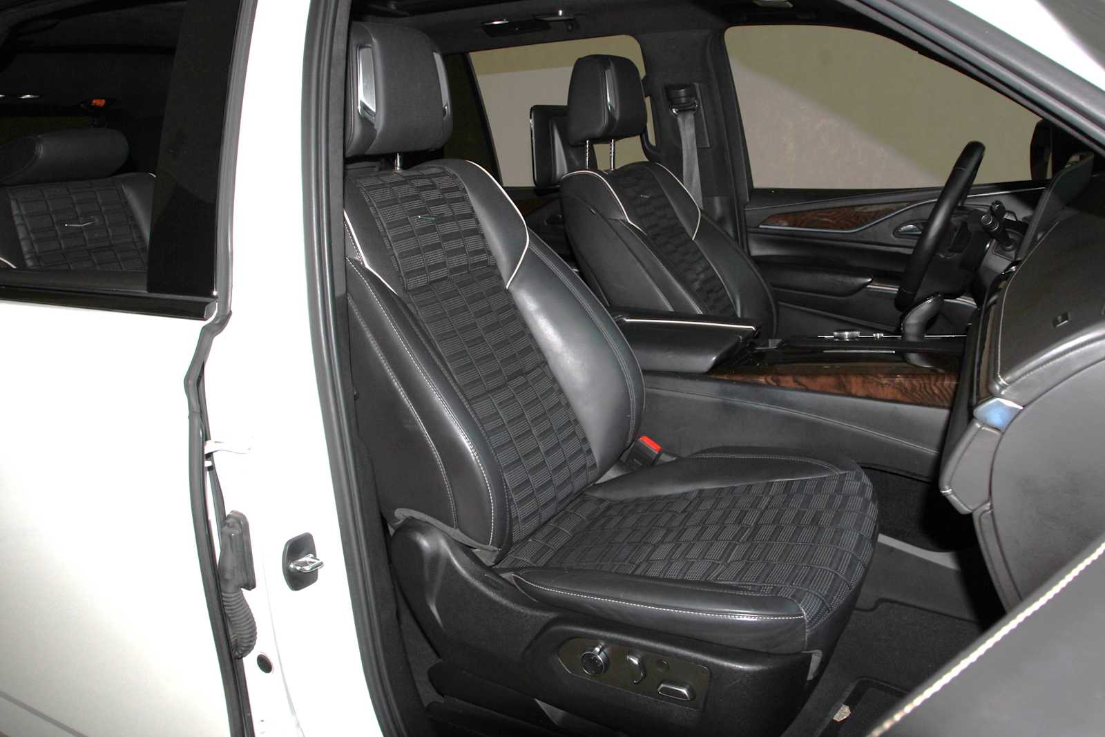used 2021 Cadillac Escalade car, priced at $46,497