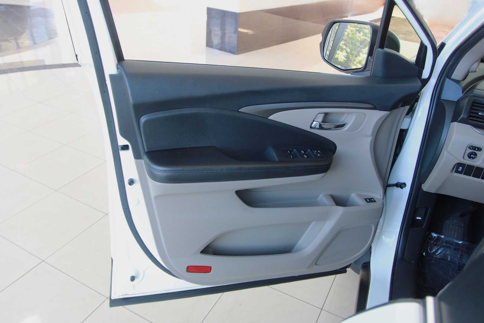 used 2016 Honda Pilot car, priced at $19,497