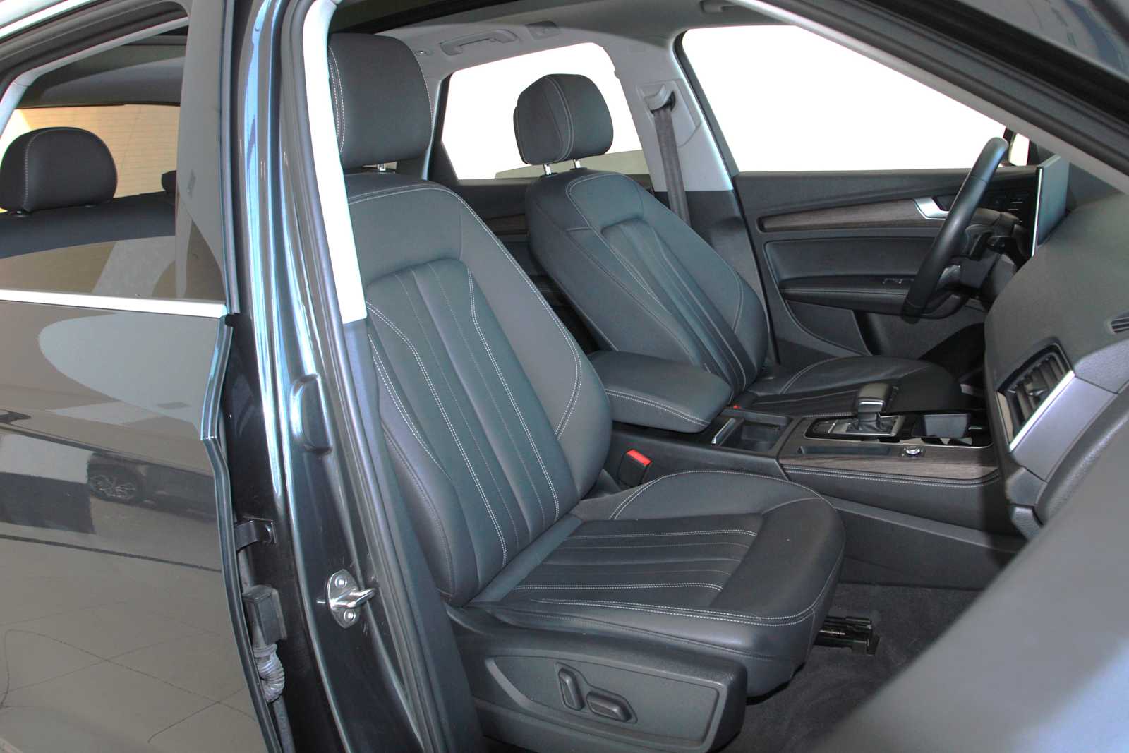 used 2021 Audi Q5 car, priced at $26,998