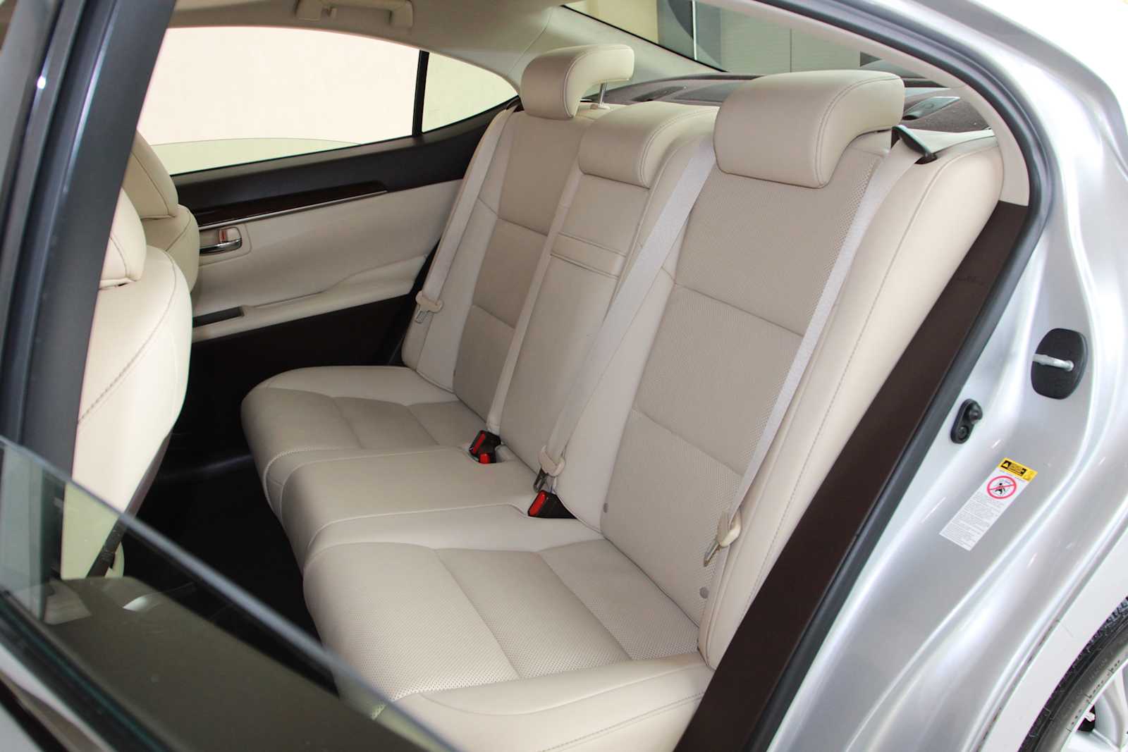 used 2016 Lexus ES 350 car, priced at $16,497