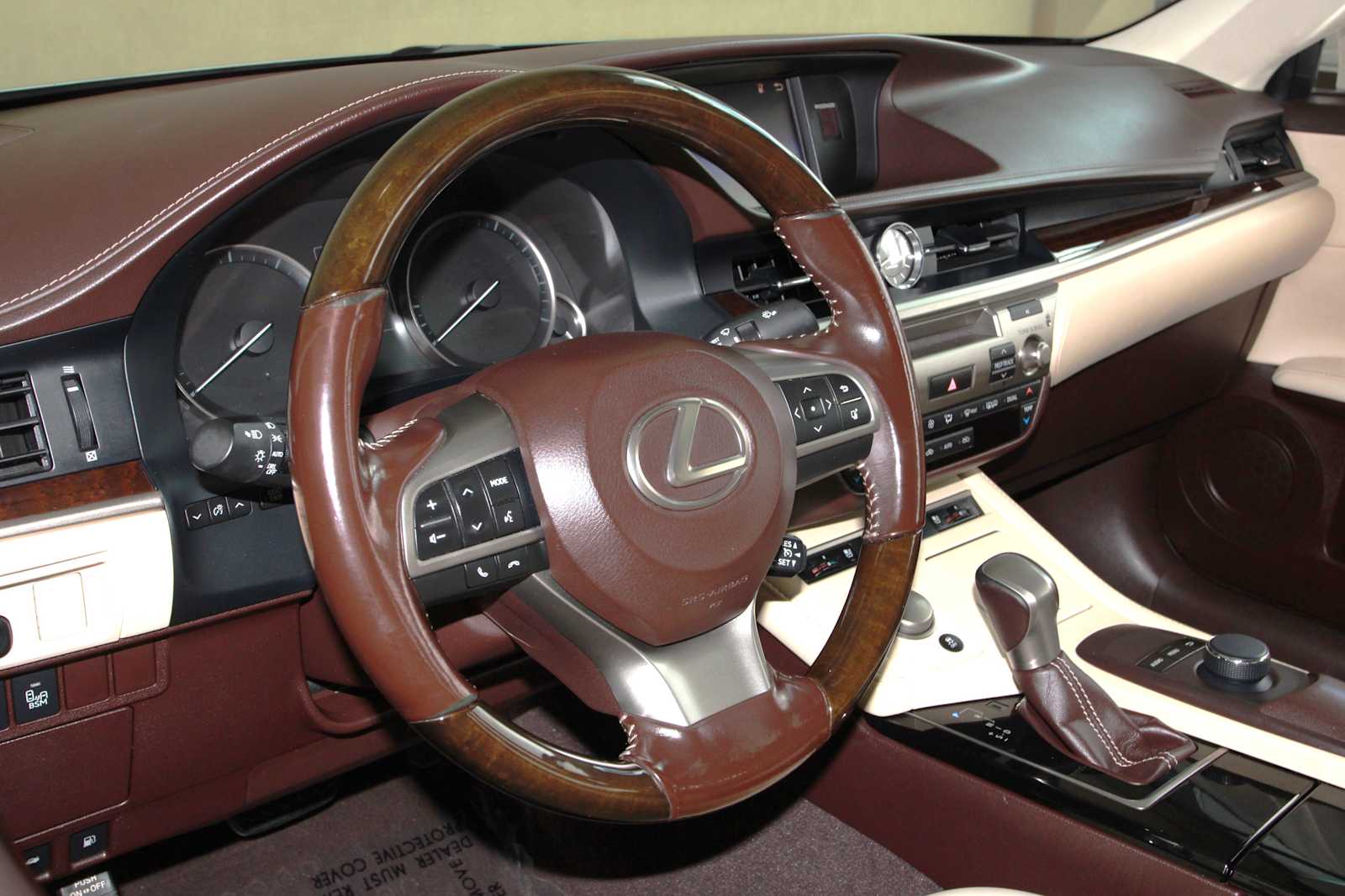 used 2016 Lexus ES 350 car, priced at $16,497